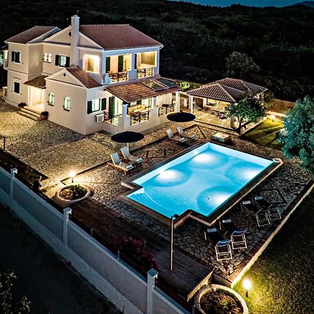 Skidi Beach House Ágios Matthaíos Kültér fotó