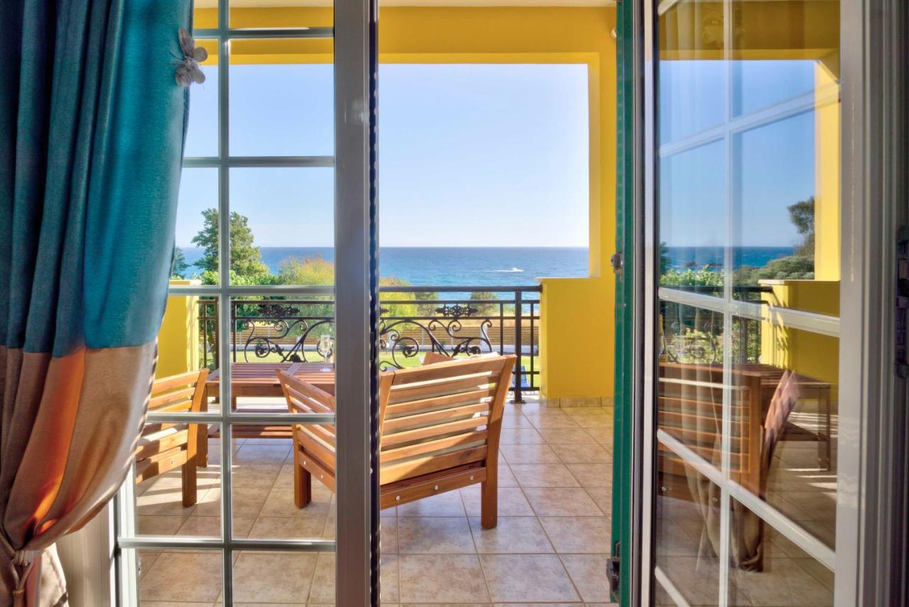 Skidi Beach House Ágios Matthaíos Kültér fotó