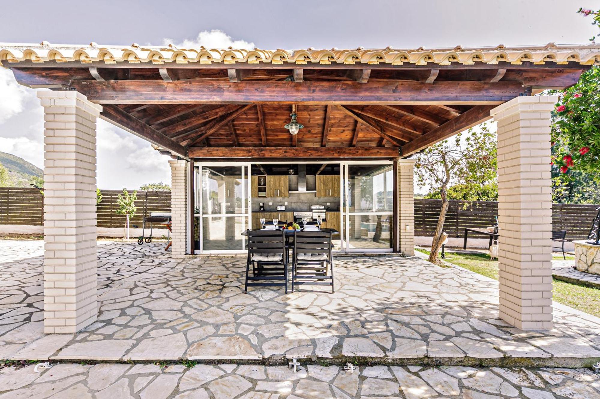 Skidi Beach House Ágios Matthaíos Kültér fotó