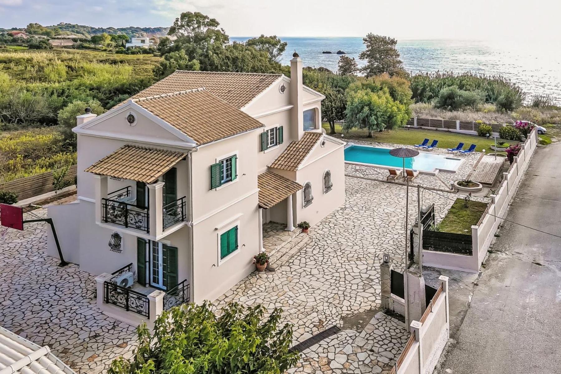Skidi Beach House Ágios Matthaíos Kültér fotó